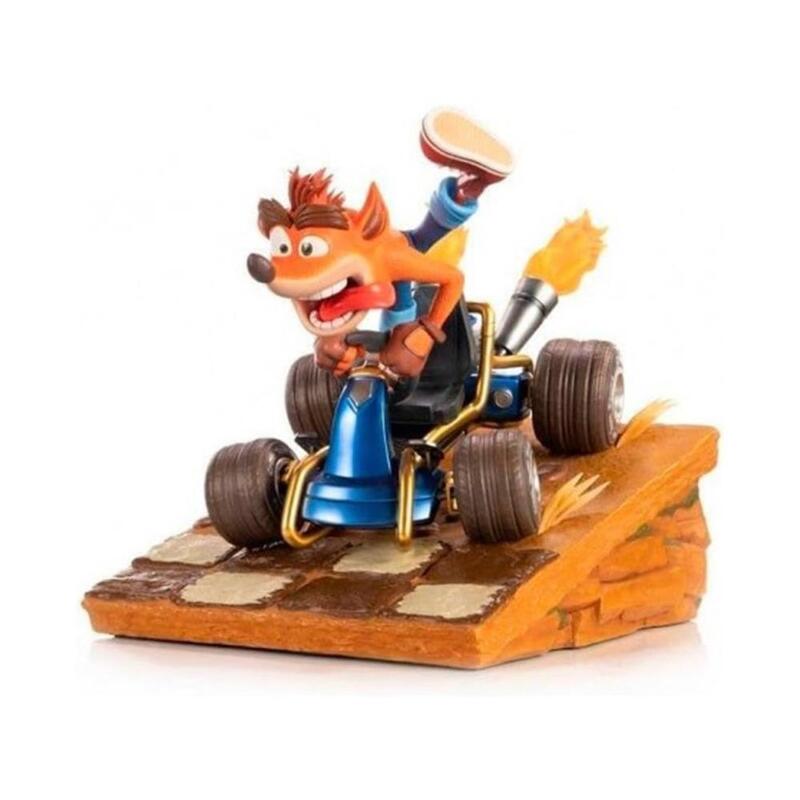 Figura first 4 figures crash team racing nitro fueled crash en un kart