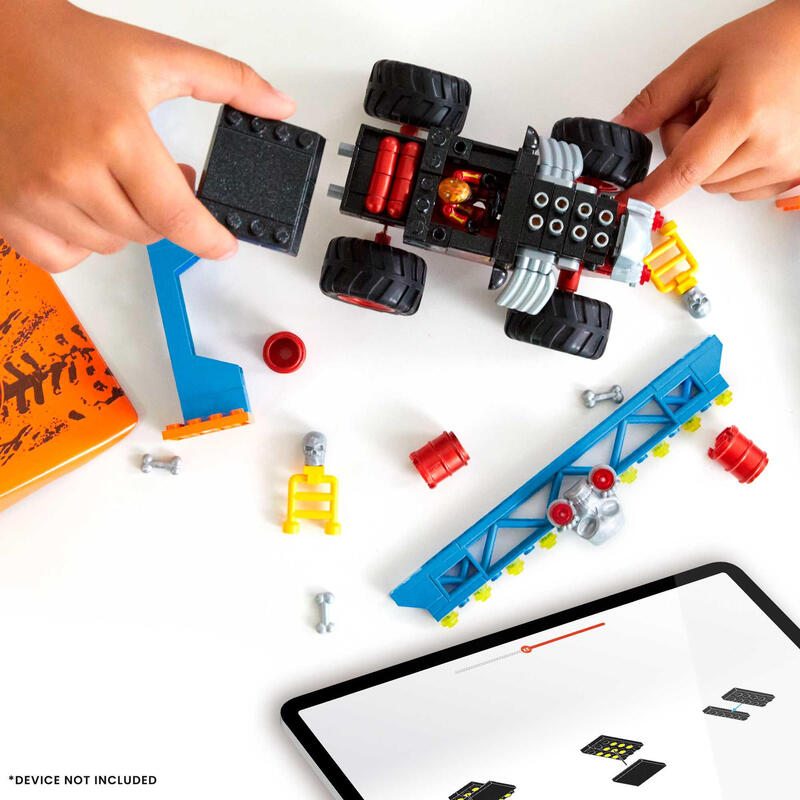 Hot wheels monster trucks bone shaker crash set  hkf87